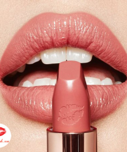 Son-Charlotte-Tilbury-hot-Lips-2-In-Love-with-Olivia